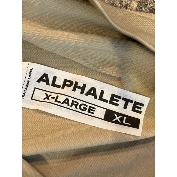 Alphalete Stratus Crop Tank in Color Linen Size XL - Picture 6 of 9
